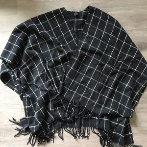 🤍Vintage Wool Poncho